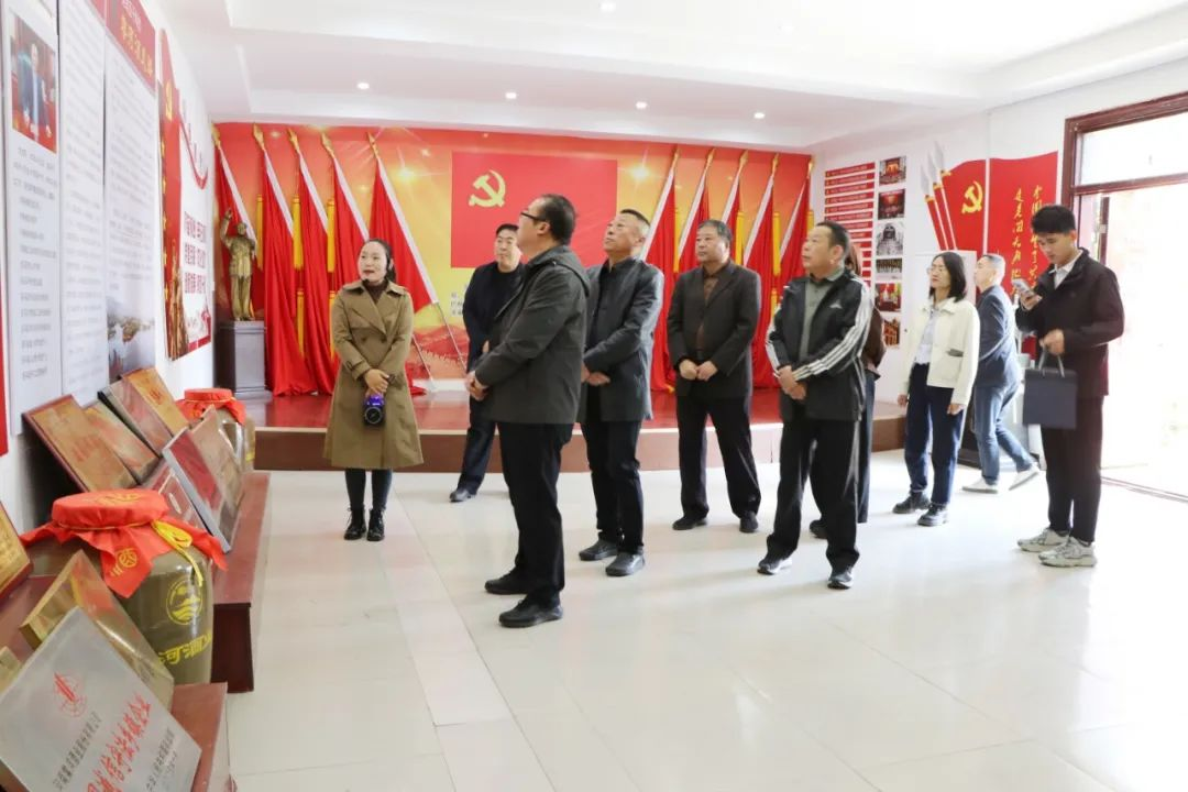 哈密市退役军人事务局党组副书记、局长毕名强一行莅临棠河集团调研指导工作